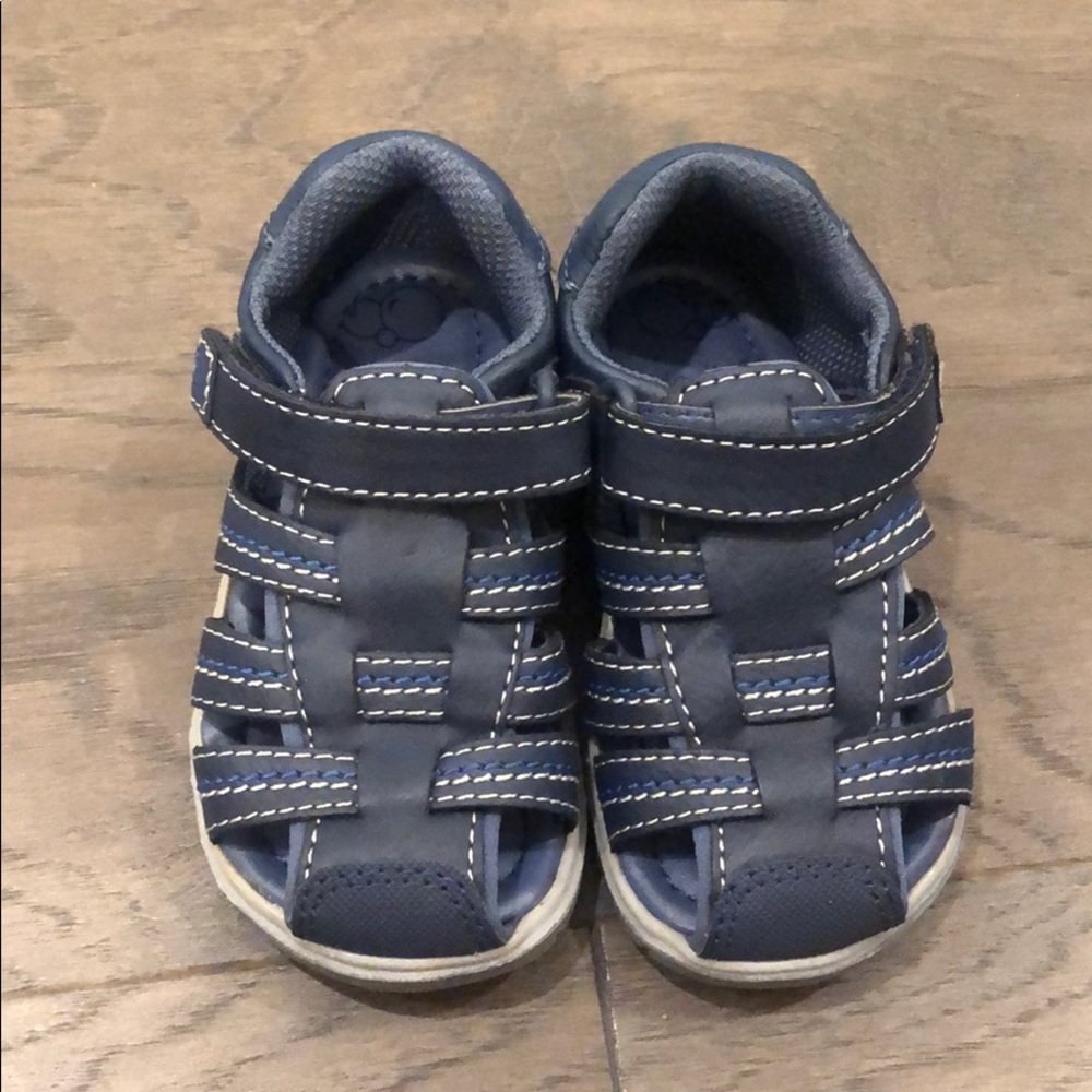 Stride rite sandals blue in size 6. Never worn